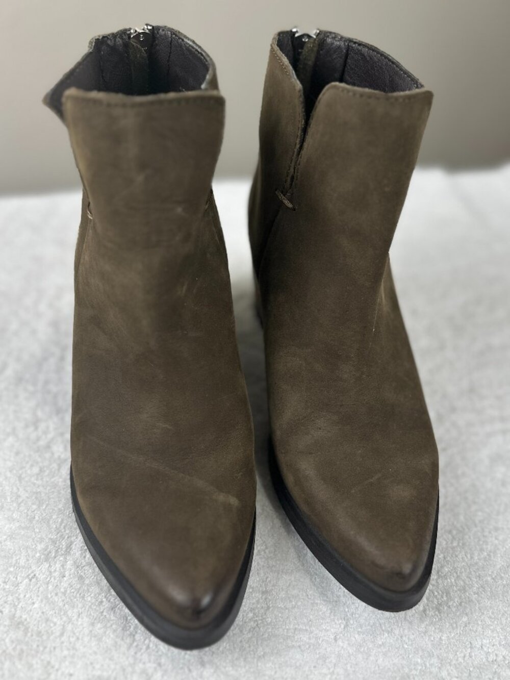 Steve Madden Pawel Brown Suede Pointed Toe Ankle Booties Women’s Size 7M